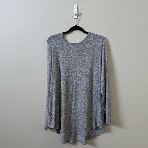 Torrid women’s light grey lightweight knit criss cross back sweater top